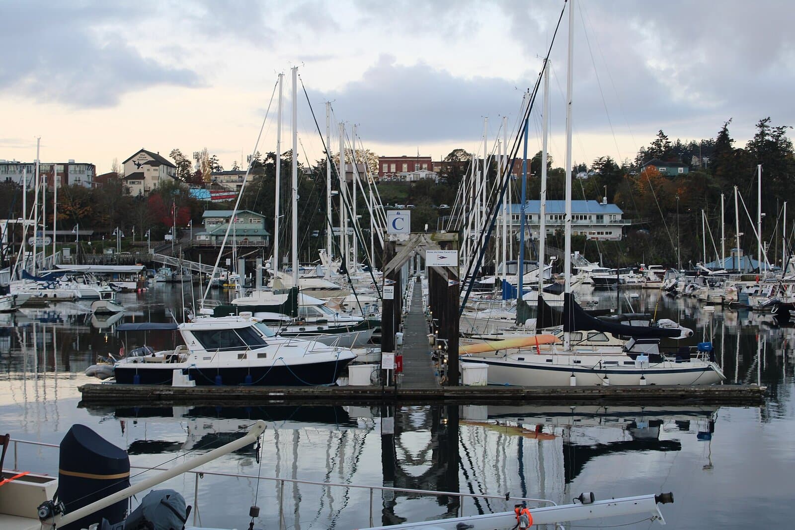 Friday Harbor Marina — hero